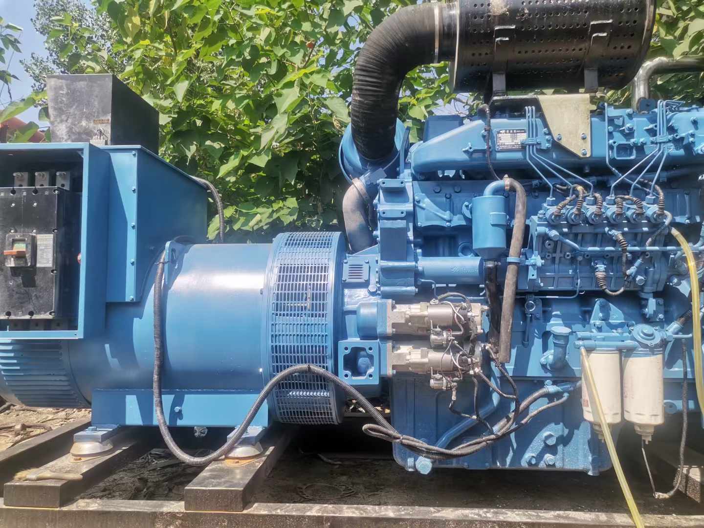 五莲详细说明降低 800kW 柴油发电机输出电流波动的方法